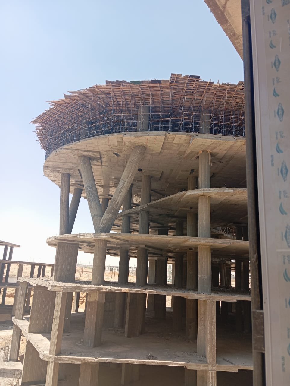 محل تجاري- infinity mall- العاصمه الاداريه